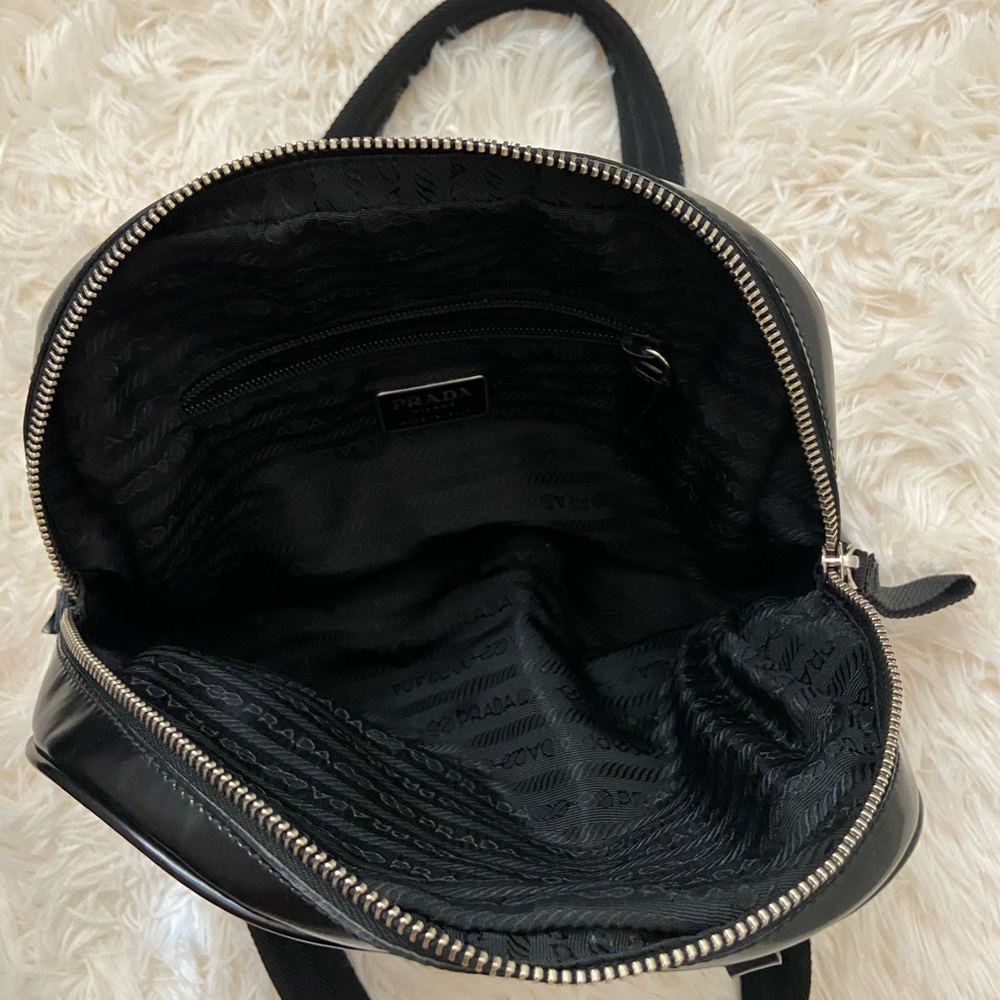 Prada handbag - Picture 4 of 13